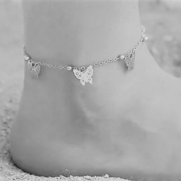Silver tone Butterflies Ankle Bracelet - Picture 3 of 4